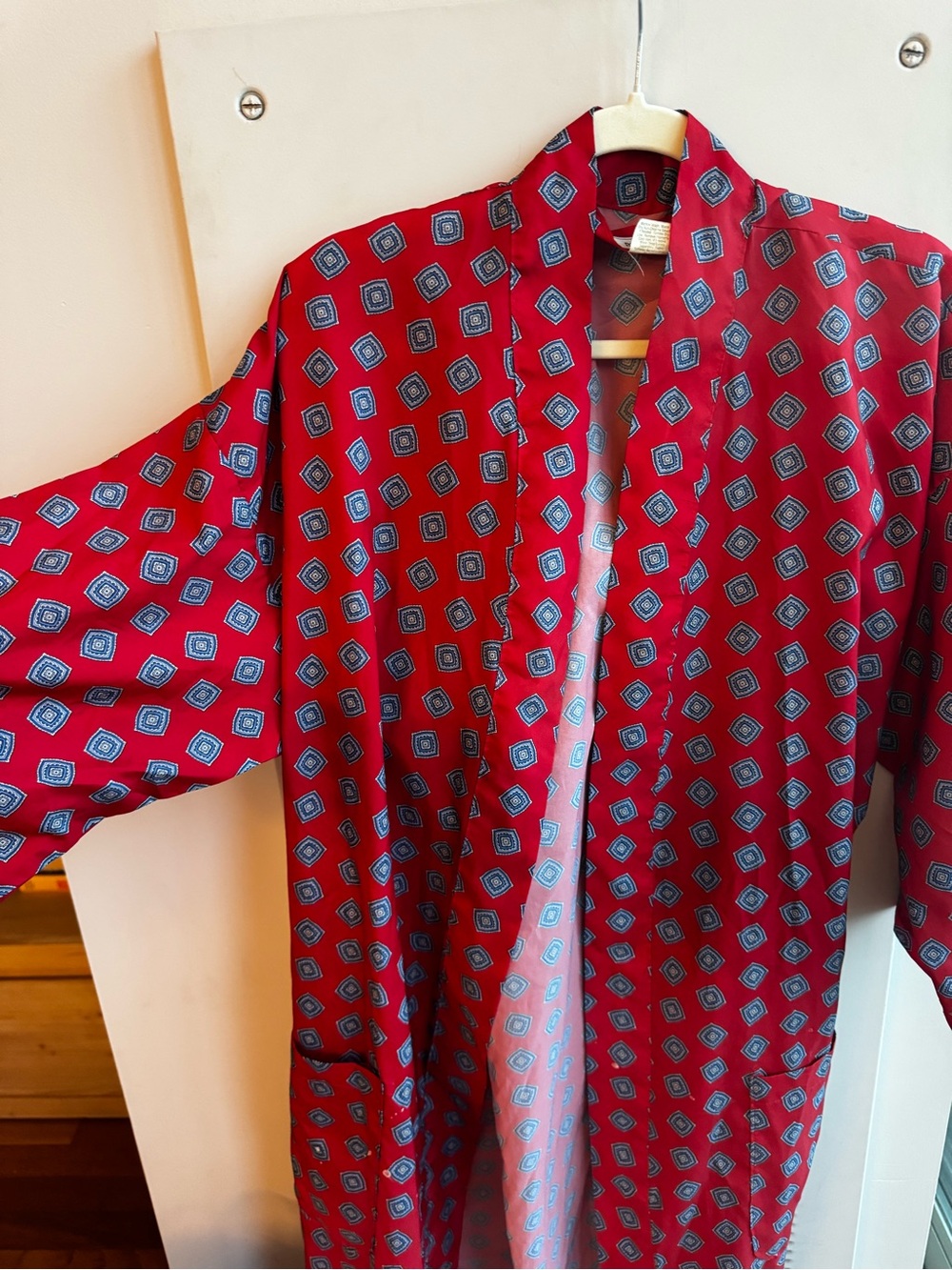 Vintage Bill Blass Red Printed Long Kimono Robe Duster - Picture 4 of 7